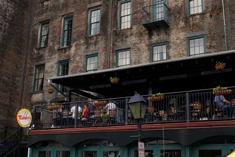 restaurants historic savannah.